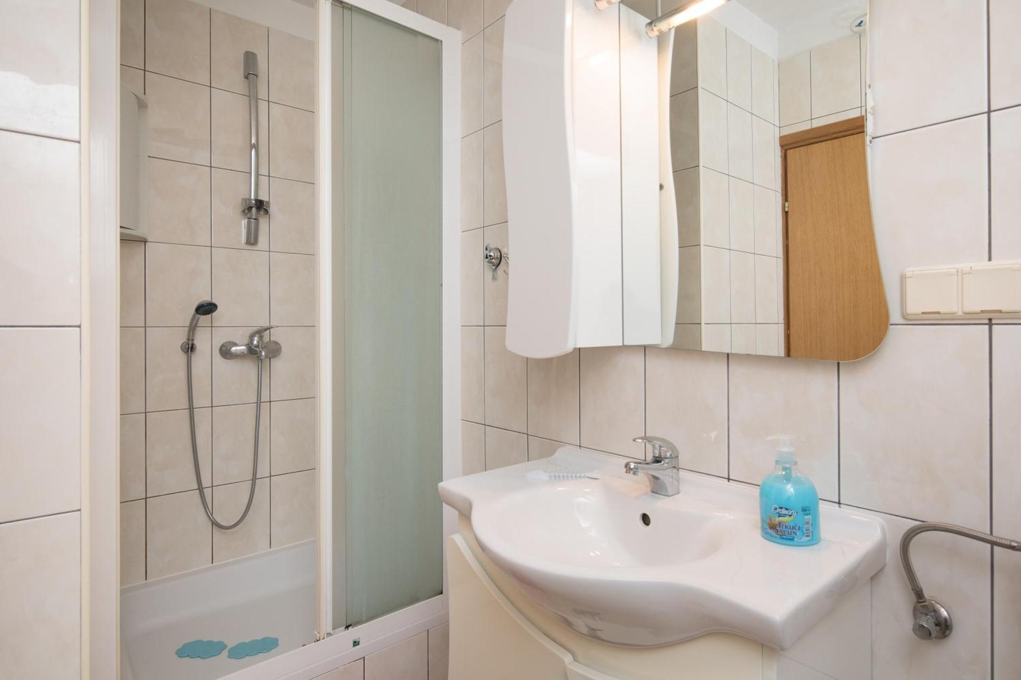 Beach Penthouse Diamond أوميس الغرفة الصورة