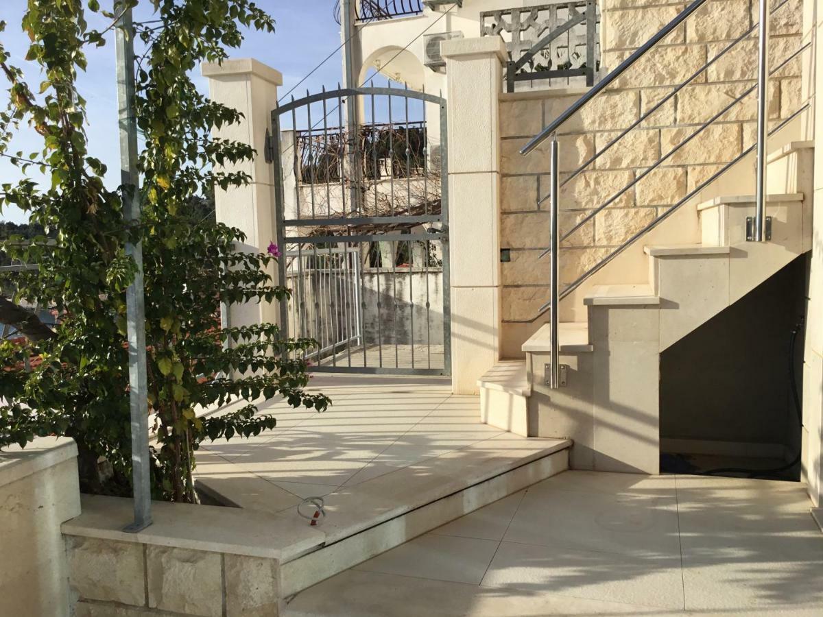 Beach Penthouse Diamond أوميس المظهر الخارجي الصورة